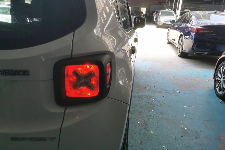 Used  Renegade 2017 180T Automatic Kinetic Edition+
