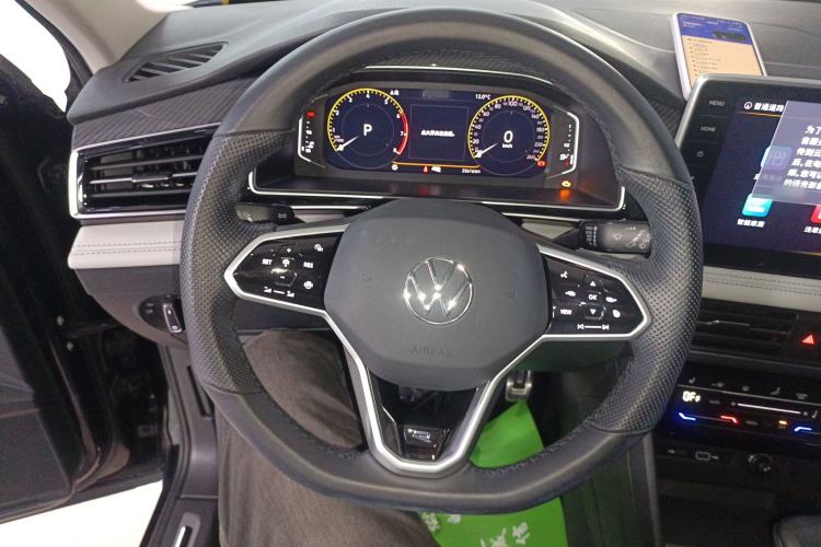 Used Volkswagen Tiguan L 2022 330TSI Automatic Two-Wheel Drive R-Line Enhanced Edition
