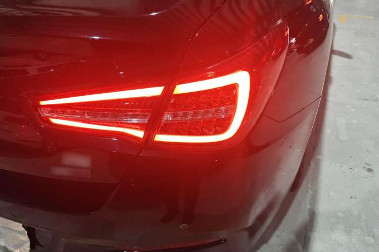 Used Hongqi H5 2019 30TD Dynamic Edition
