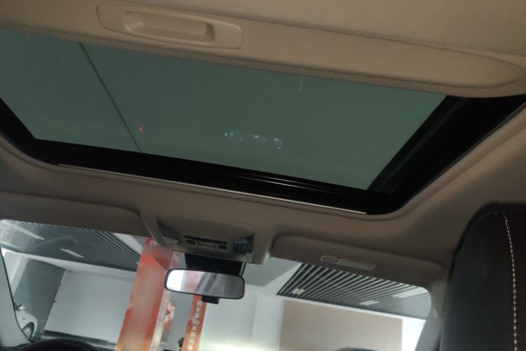 Used Toyota RAV4 Rongfang Plug-in Hybrid 2022 2.5L Two-Wheel Drive Elite Pro
