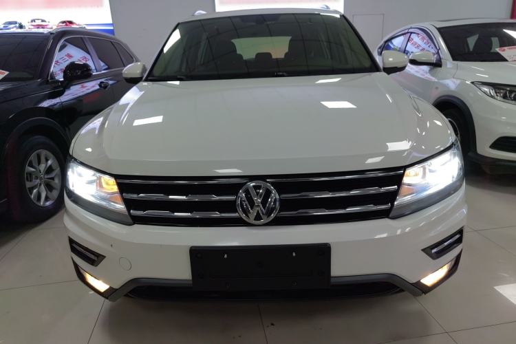 Used Volkswagen Tiguan L 2017 330TSI Automatic Two-Wheel Drive Luxury Edition
