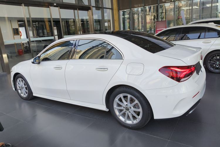 Used Mercedes-Benz A-Class 2022 Restyled A 200 L Sport Sedan Fashion Version
