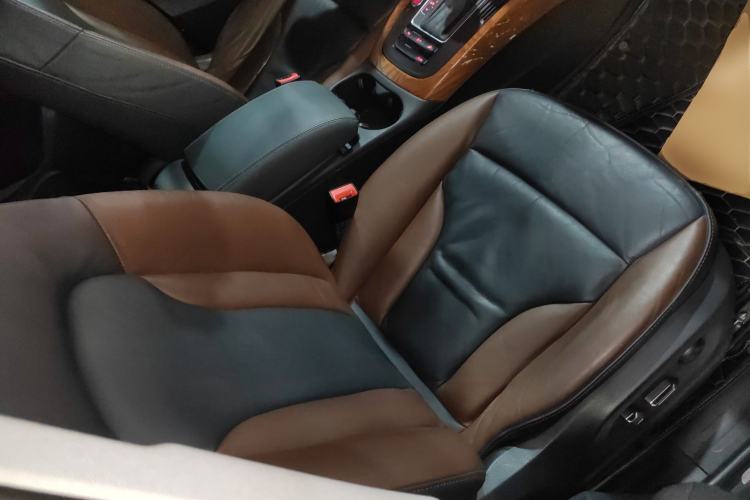 Used Audi Q5 2017 Plus 40 TFSI Technology Model