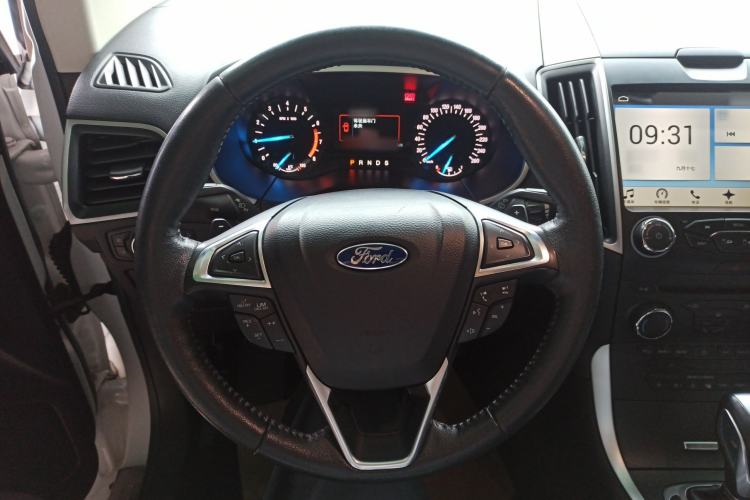 Used Ford Edge 2018 EcoBoost 245 Two-Wheel-Drive Platinum Edition 7-Seater China V Emission Standard