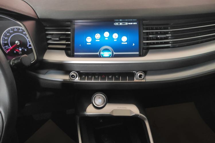 Used Haval H6 2017 Red-Label 1.3T Automatic Two-Wheel Drive ZhiShang Model
