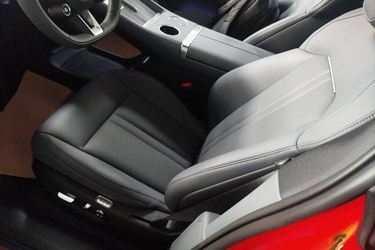 Used  YU7 2025 Ultra-Long Range Rear-Wheel Drive Version
