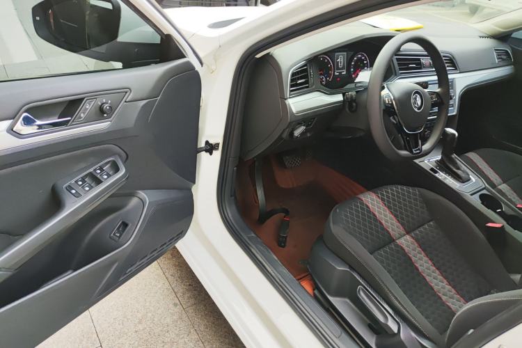 Used Volkswagen Lamando 2019 230TSI DSG Fashion Edition China VI
