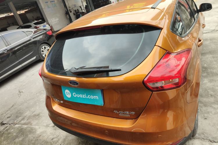 Used Ford Focus 2015 Hatchback EcoBoost 125 Automatic Supreme Style Edition