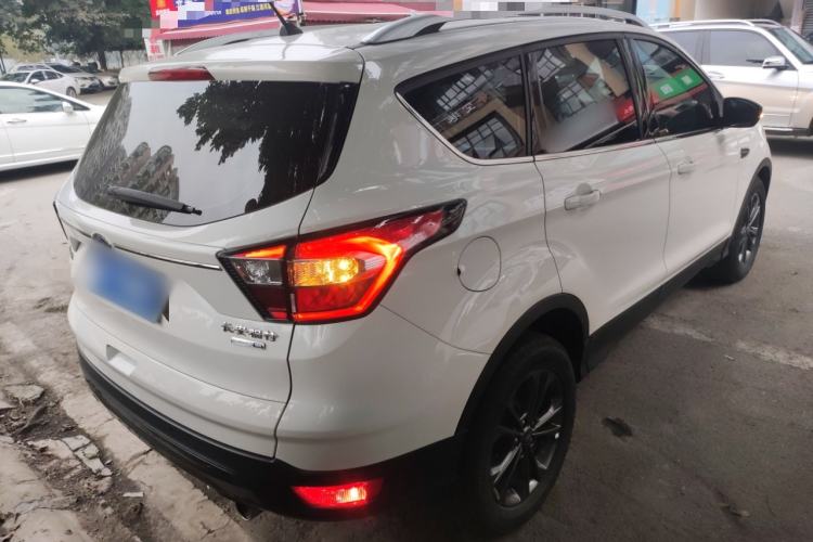 Used Ford Kuga 2019 EcoBoost 180 Two-Wheel-Drive Platinum Edition China VI Standard