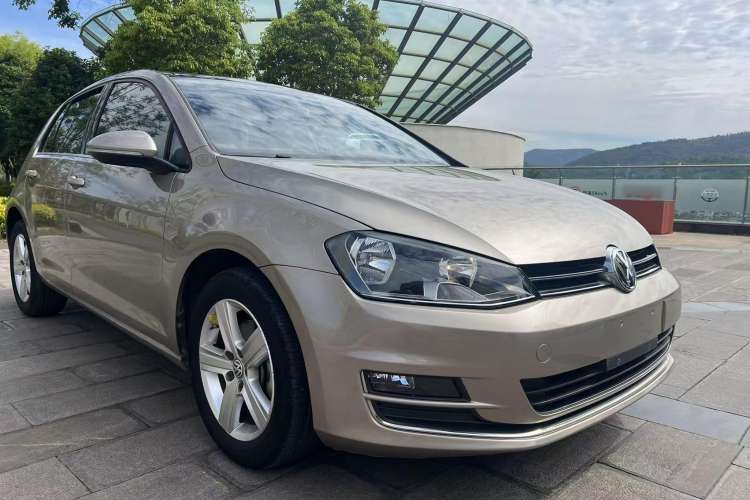Used Volkswagen Golf 2015 1.4TSI Automatic Comfort Model
