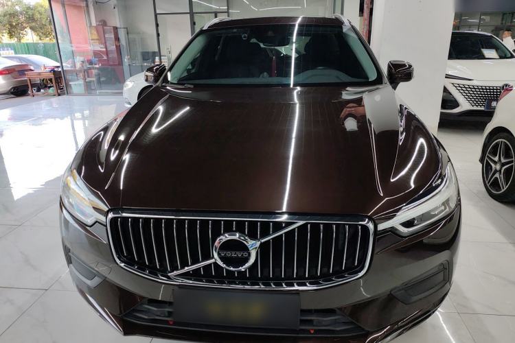 Used Volvo XC60 2019 T5 4x4 Zhiyuan Edition China VI Standard
