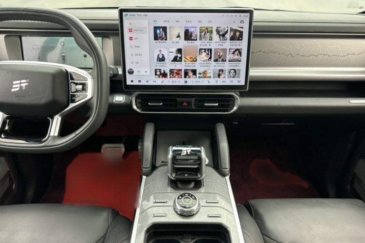 Used Jetour Traveler 2023 2.0T All-Wheel Drive Conquer PRO
