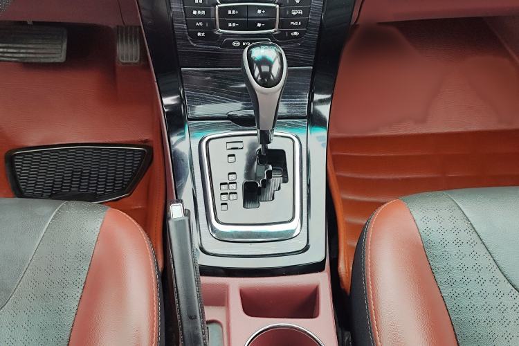 Used BYD Surui 2015 1.5L Automatic Luxury Model
