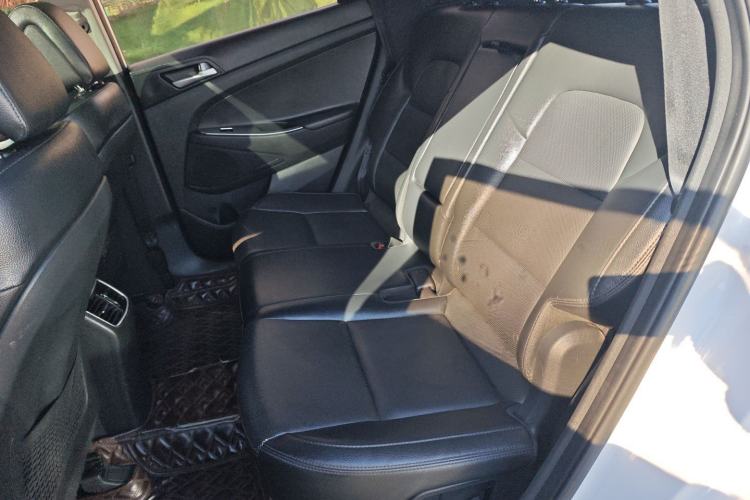 Used Hyundai Tucson 2018 1.6T Dual-Clutch Two-Wheel Drive 15th Anniversary Special Edition
