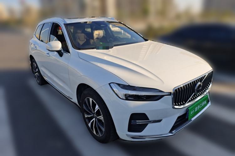 Used Volvo XC60 2023 B5 4x4 Smart Luxury Edition