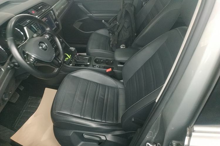 Used Volkswagen Touran 2018 Volkswagen Touran L 280TSI DSG Boundary Edition 7 Seats China VI Standard