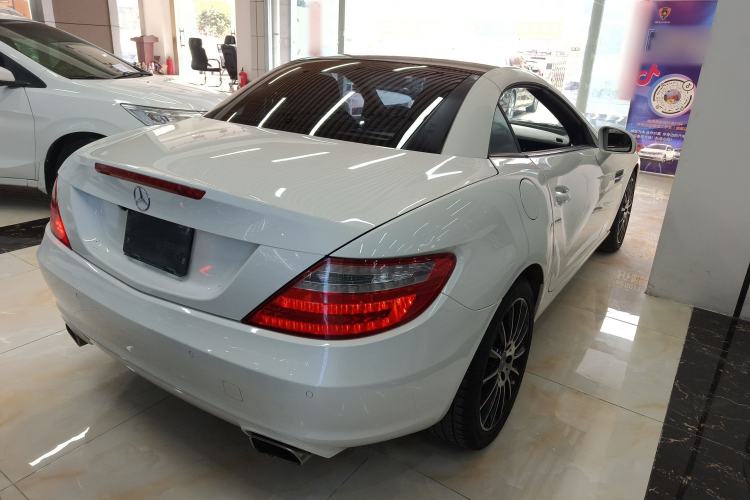 Used Mercedes-Benz SLK-Class 2011 SLK 200 Fashion Model
