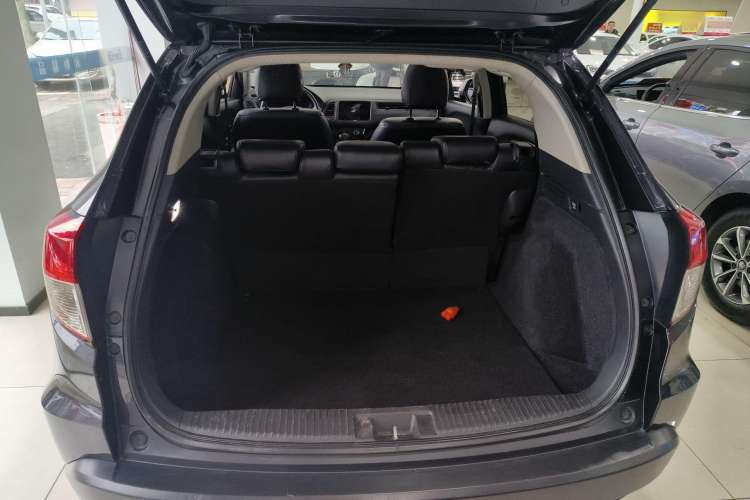 Used Honda Vezel 2020 1.5L CVT Elite Edition
