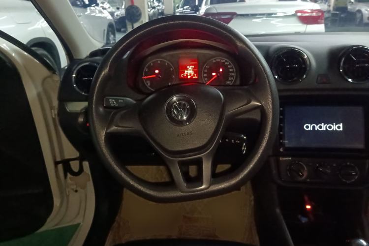 Used Volkswagen Jetta 2017 1.5L Manual Fashion Edition