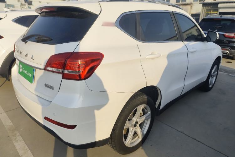 Used Haval H2 2018 Chuanxiang Edition Red Badge 1.5T Manual Two-Wheel Drive Fashionable Model