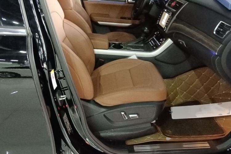 Used Haval H8 2015 2.0T Two-Wheel-Drive Elite Version