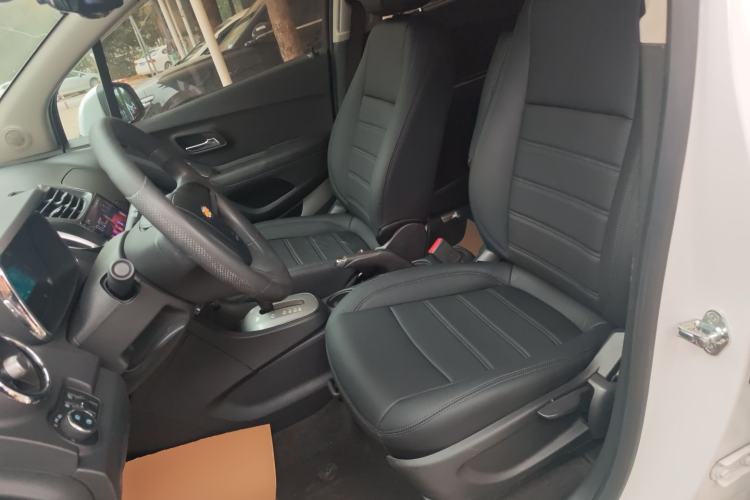 Used Chevrolet Trax 2016 1.4T Automatic Two-Wheel Drive Comfort Version with Sunroof
