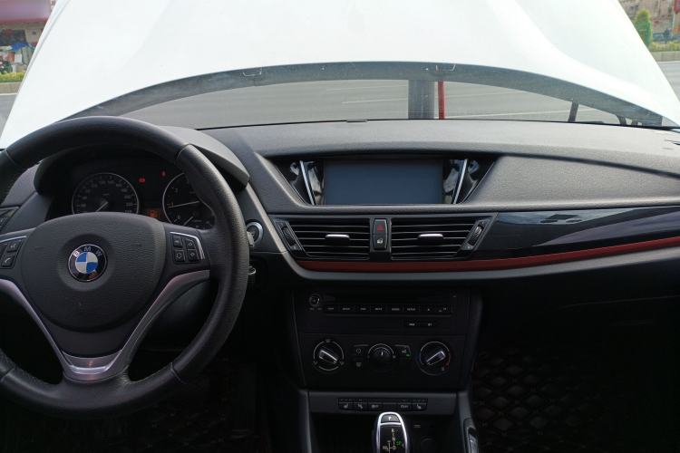 Used BMW X1 2015 sDrive18i Fashion Upgrade Edition
