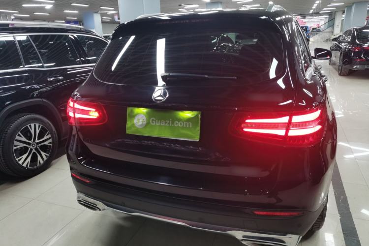 Used Mercedes-Benz GLC 2016 GLC 300 4MATIC Luxury Model
