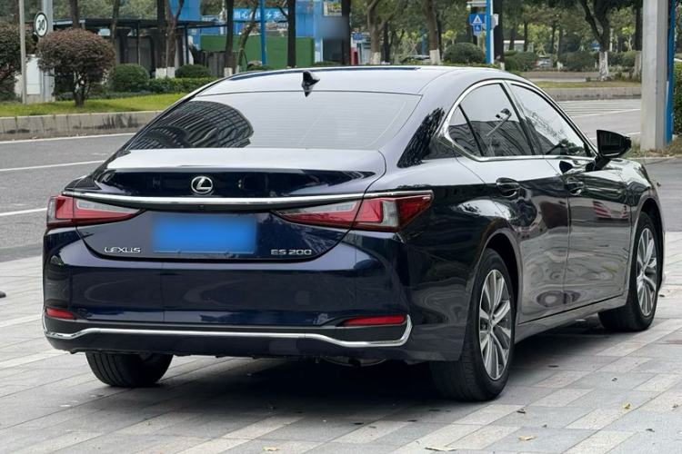 Used Lexus ES 2020 200 Excellence Edition
