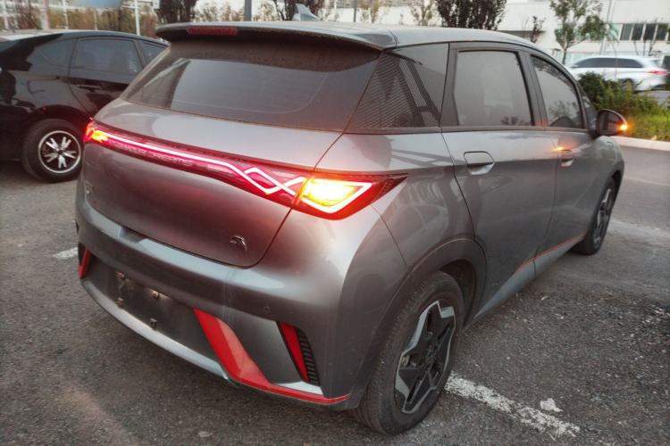 Used BYD Dolphin 2021 405 km Fashion Edition
