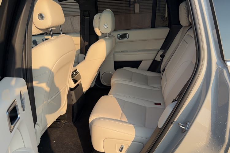 Used Li Auto L6 2025 Pro Smart Refresh Edition
