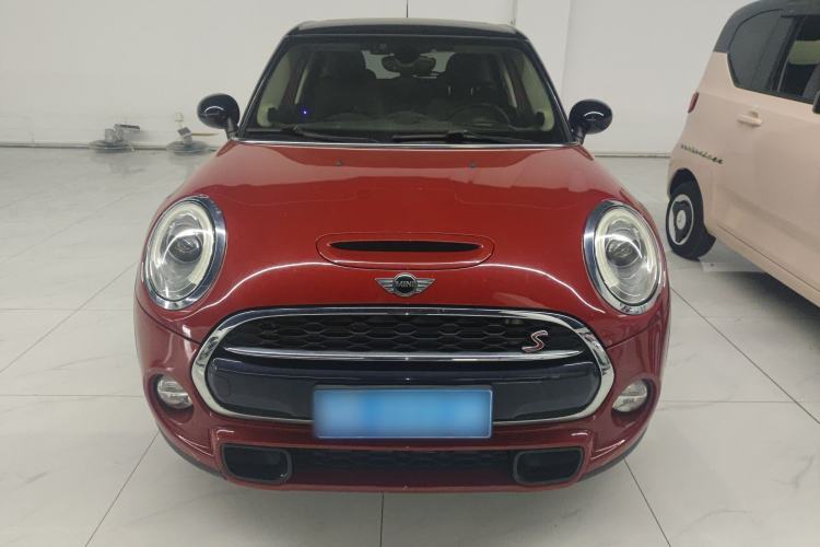 Used  MINI 2016 2.0T COOPER S Pioneer Edition Five-Door Model
