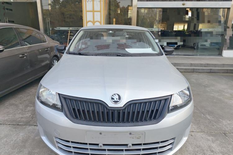 Used Skoda Rapid 2016 1.4L Manual Front-Wheel Drive Version
