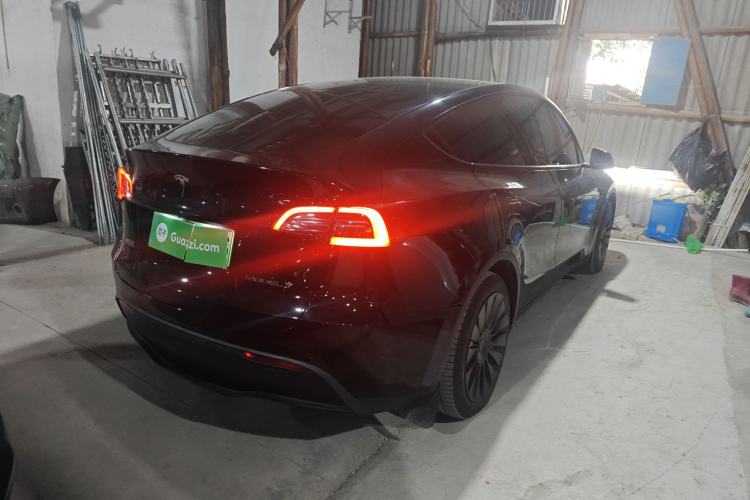 Used Tesla Model Y 2022 Rear-Wheel-Drive Version
