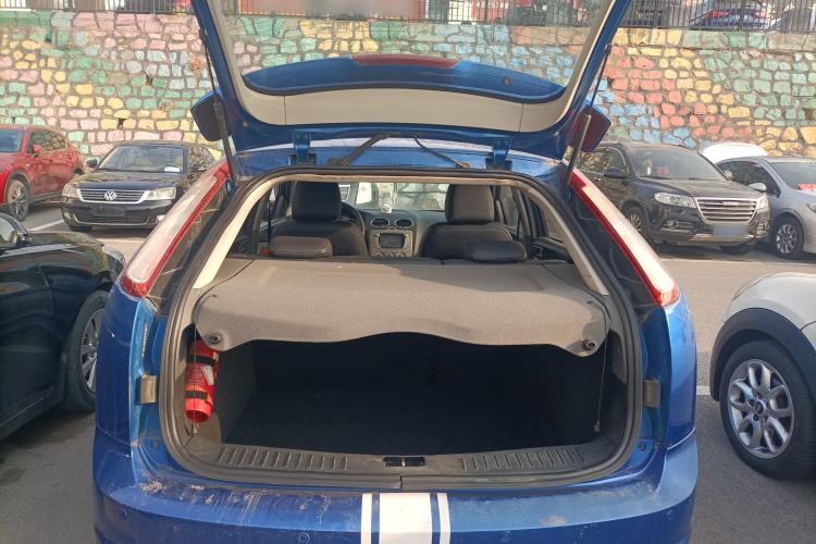 Used Ford Focus 2013 Hatchback Classic 1.8L Automatic Base Model
