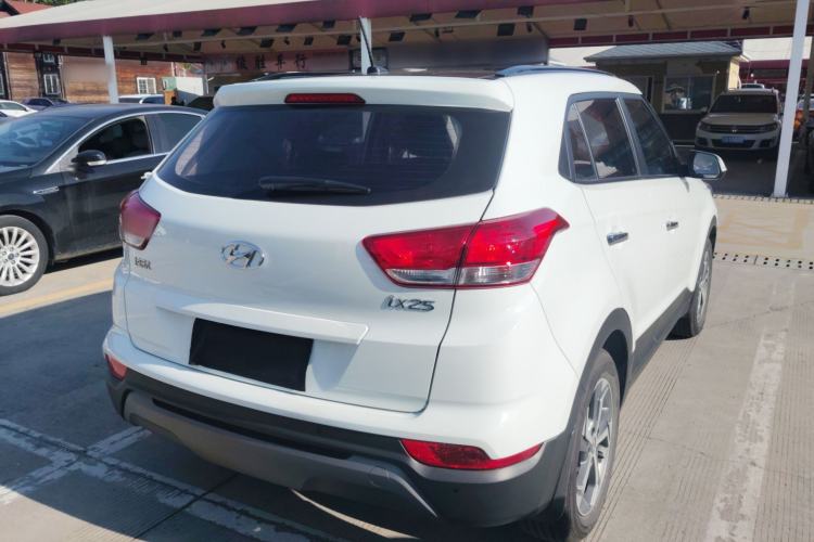 Used Hyundai ix25 2017 1.6L Automatic Smart Version
