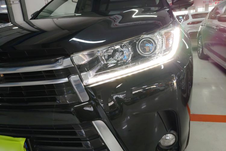 Used Toyota Highlander 2021 2.0T Four-Wheel Drive Prestige Version 7 Seats
