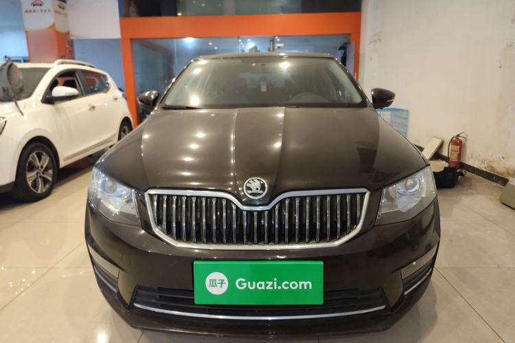 Used Skoda Octavia 2016 1.6L Automatic Smart Drive Edition
