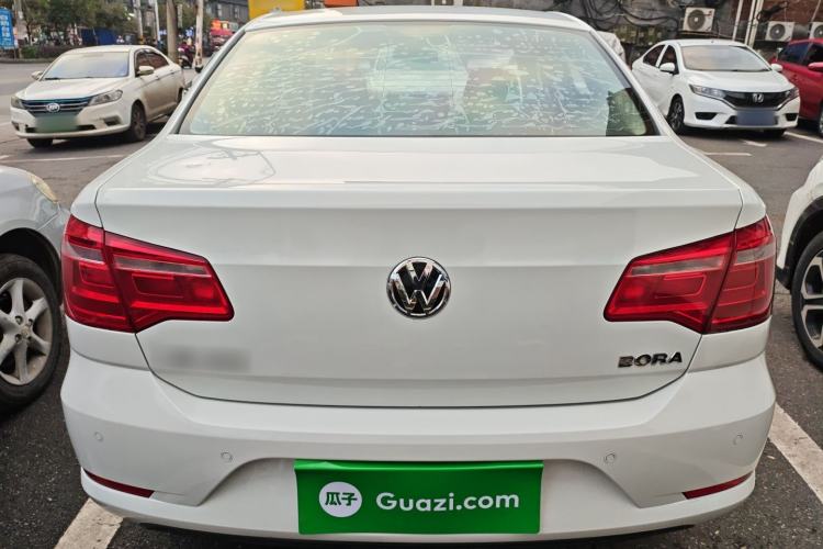 Used Volkswagen Bora 2015 Value Edition 1.6L Automatic Fashion Version