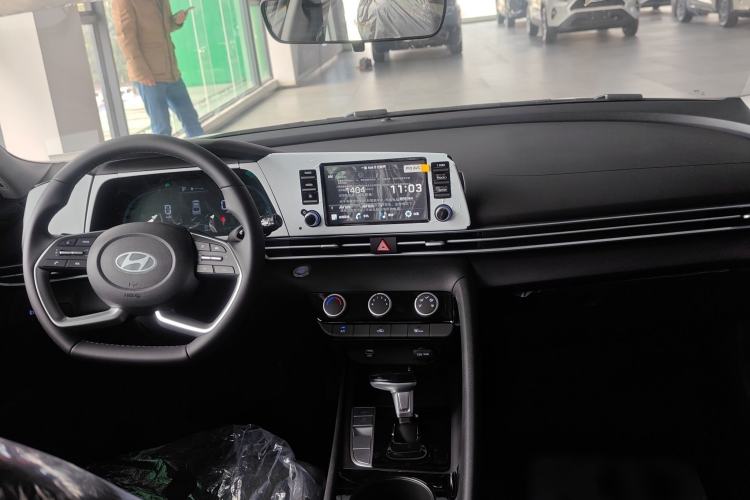 Used Hyundai Elantra 2023 1.5L CVT GLX Elite Edition
