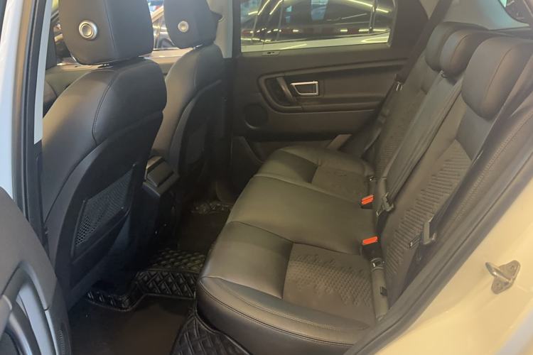 Used Land Rover Discovery Sport 2019 240 PS PURE Edition China VI Standard
