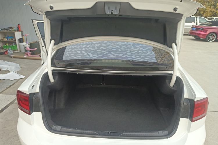 Used Volkswagen Lamando 2017 230TSI DSG Fashion Edition
