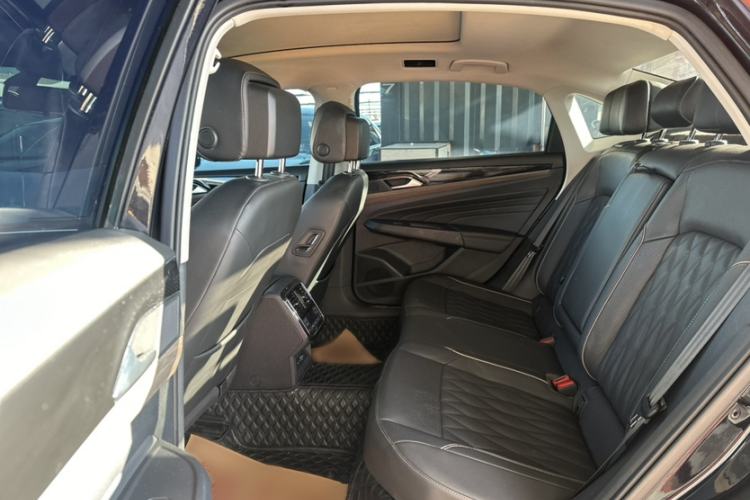 Used Volkswagen Passat 2020 Revised Version 330TSI Luxury Edition China VI Standard
