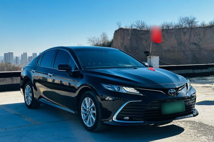 Used Toyota Camry 2021 2.0G Luxury Edition
