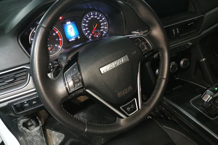 Used Haval H6 2021 Sport Edition 1.5T Automatic Elite Smart Connectivity Model with Hexagonal Grille
