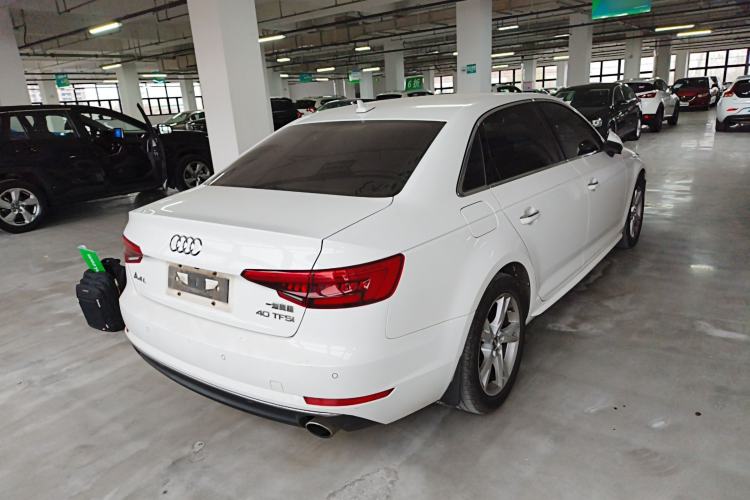 Used Audi A4L 2018 30th Anniversary Edition 40 TFSI Trendy Model
