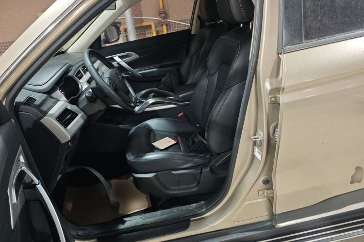 Used Geely Auto Emgrand X7 Sport 2018 1.8TD Automatic Two-Wheel Drive Zhiya Model