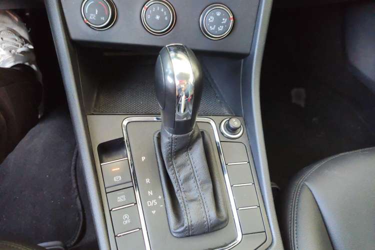 Used Volkswagen Bora 2021 1.5L Automatic Fashionable Smart Connectivity Version
