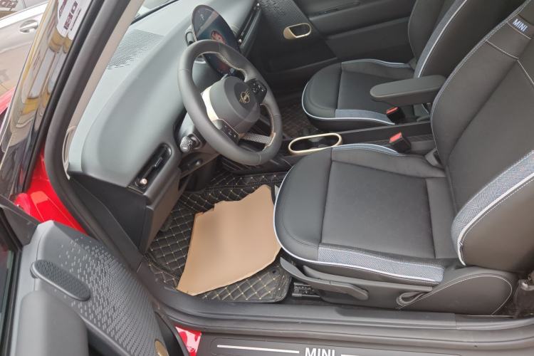 Used  Electric MINI COOPER 2024 456km COOPER E Classic Edition