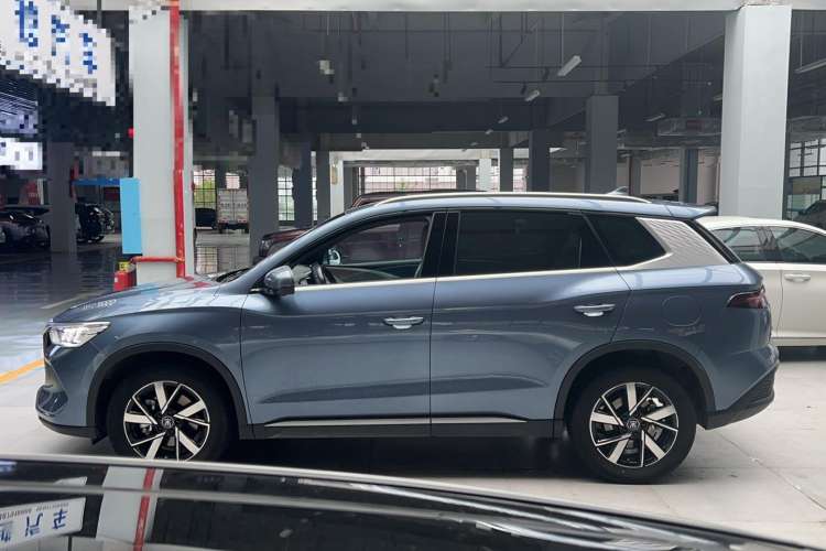 Used BYD Song Pro New Energy 2024 HONOR Edition DM-i 110KM Beyond Model
